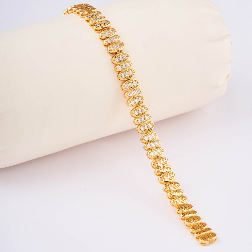 22K Gold Cuban-Link Bracelet - 8.5